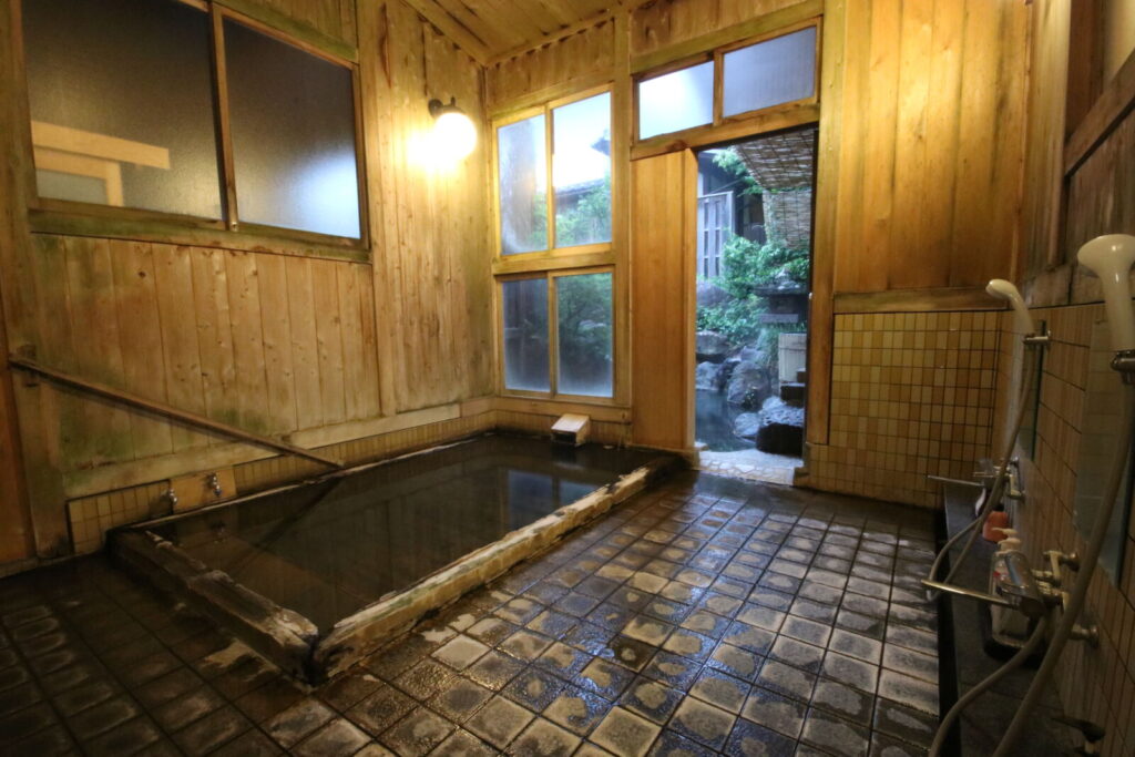 jinpyo-outside-bath