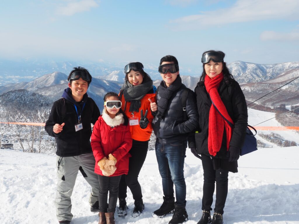 snow-fun-tour-guests