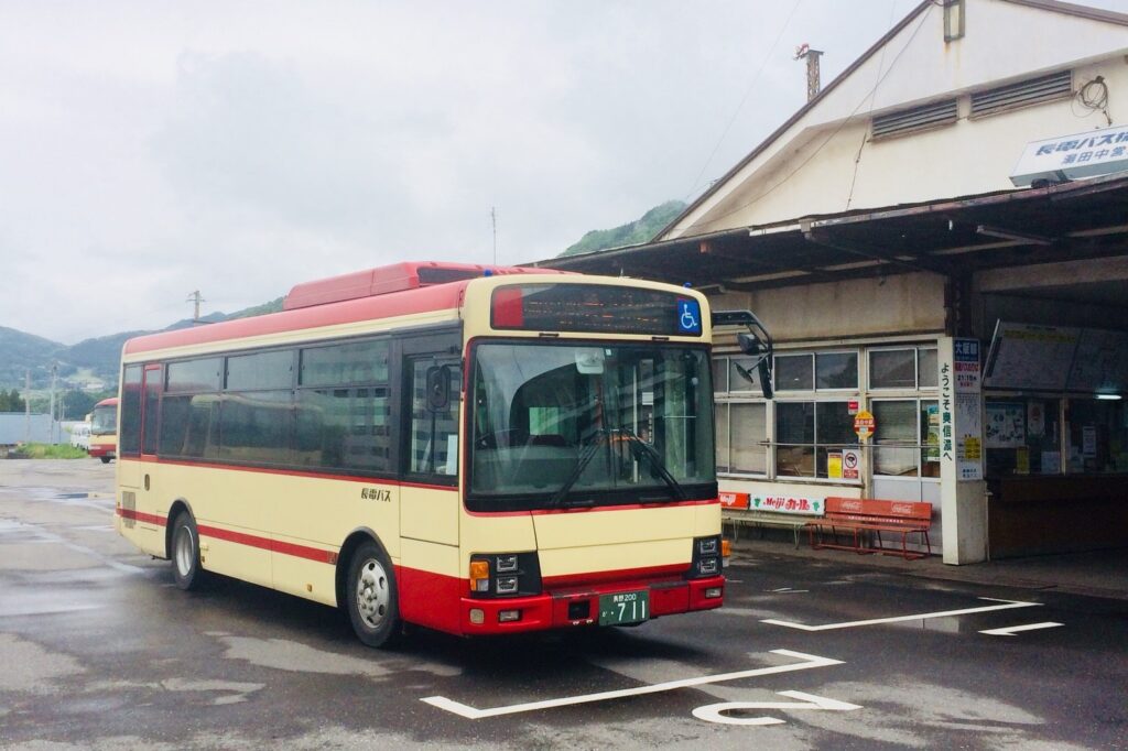 nagaden-bus