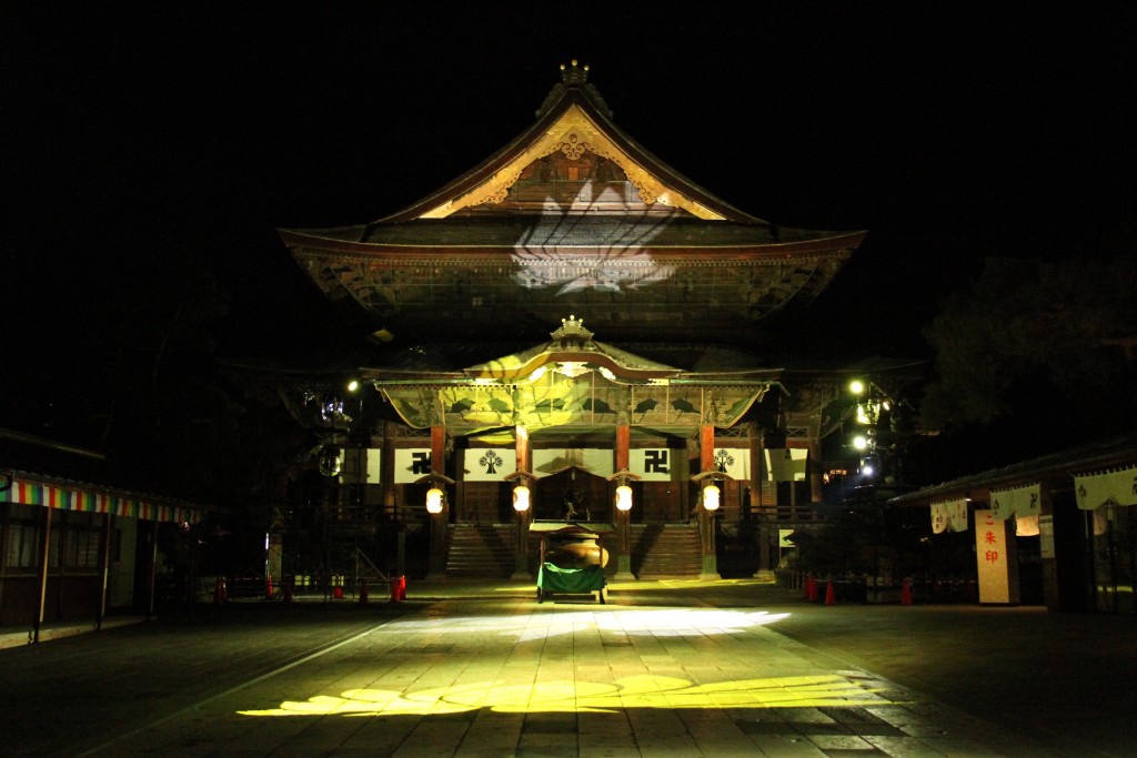 zenkoji-temple-illumination