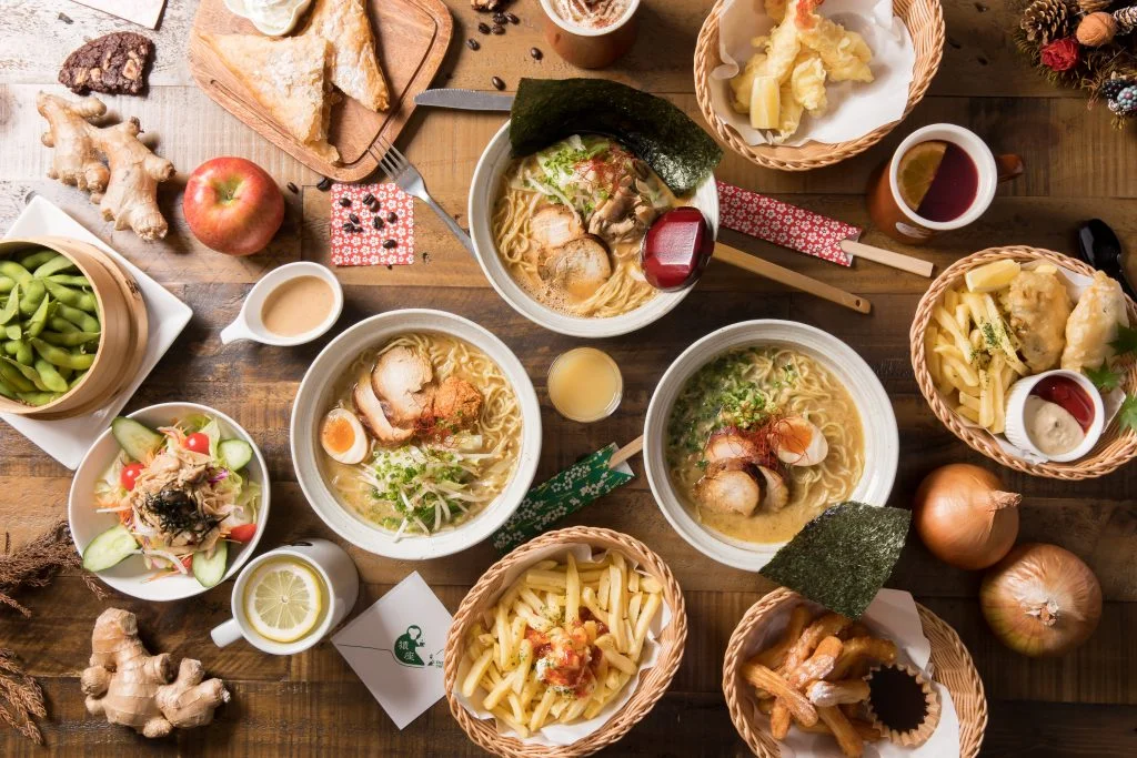 Experience a wide variety of Cuisine near the Snow Monkey Park at Enza Cafe.