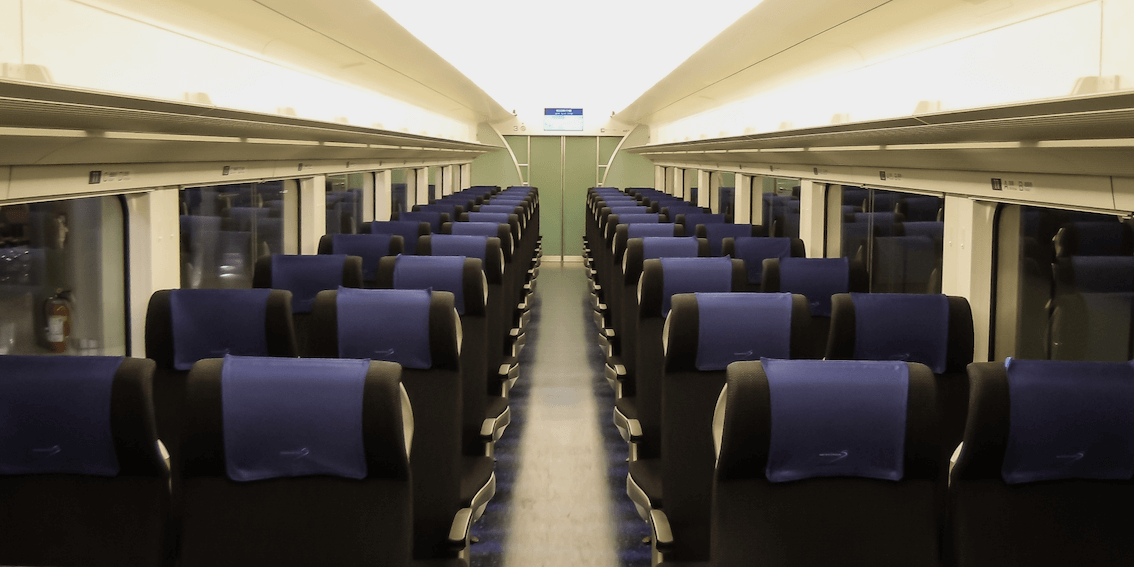 skyliner-interior-seating