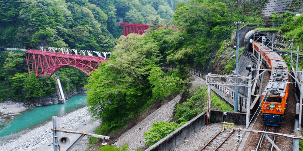 kurobe-gorge-railway-banner-edit