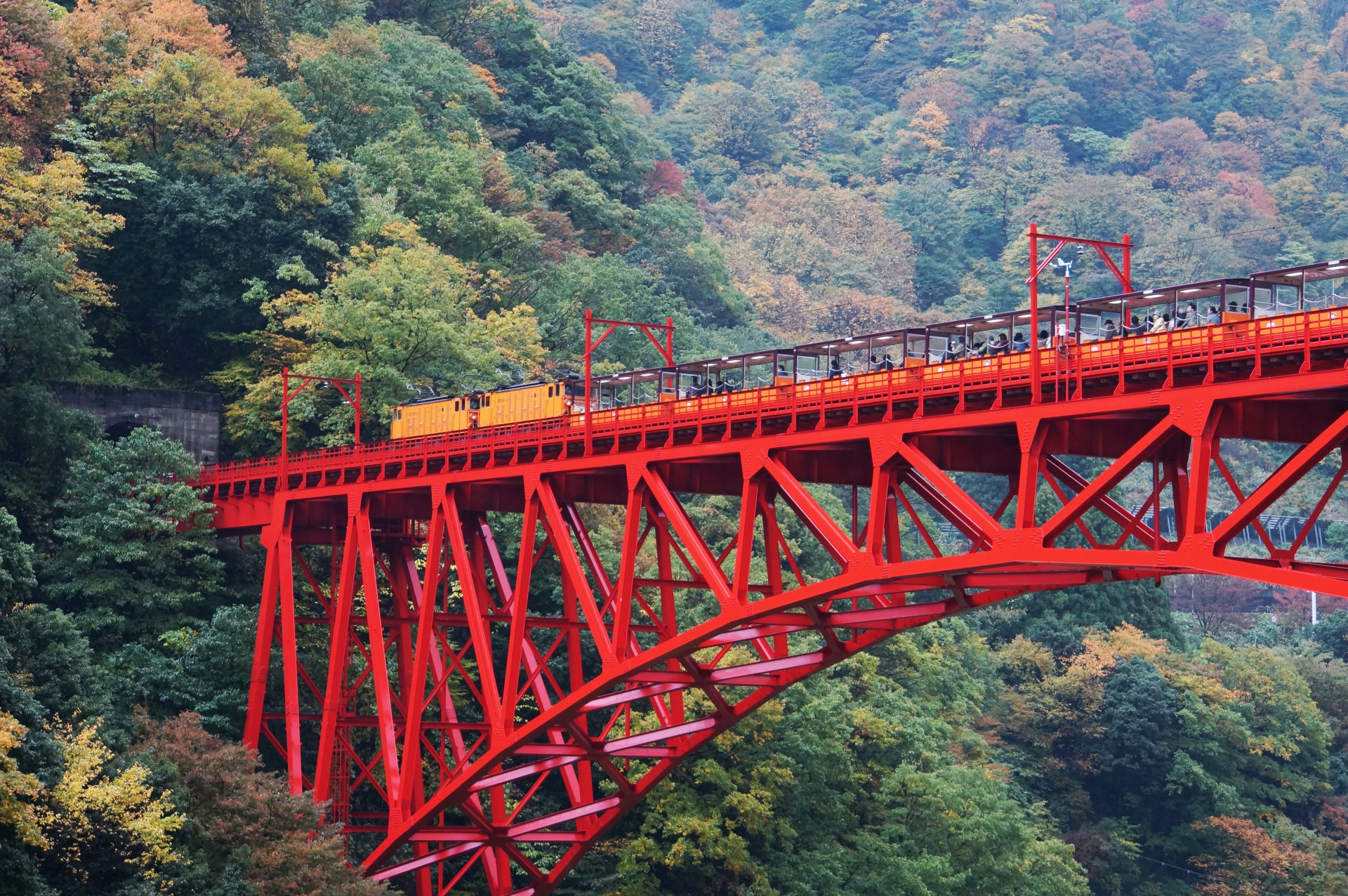 kurobe-gorge-railway