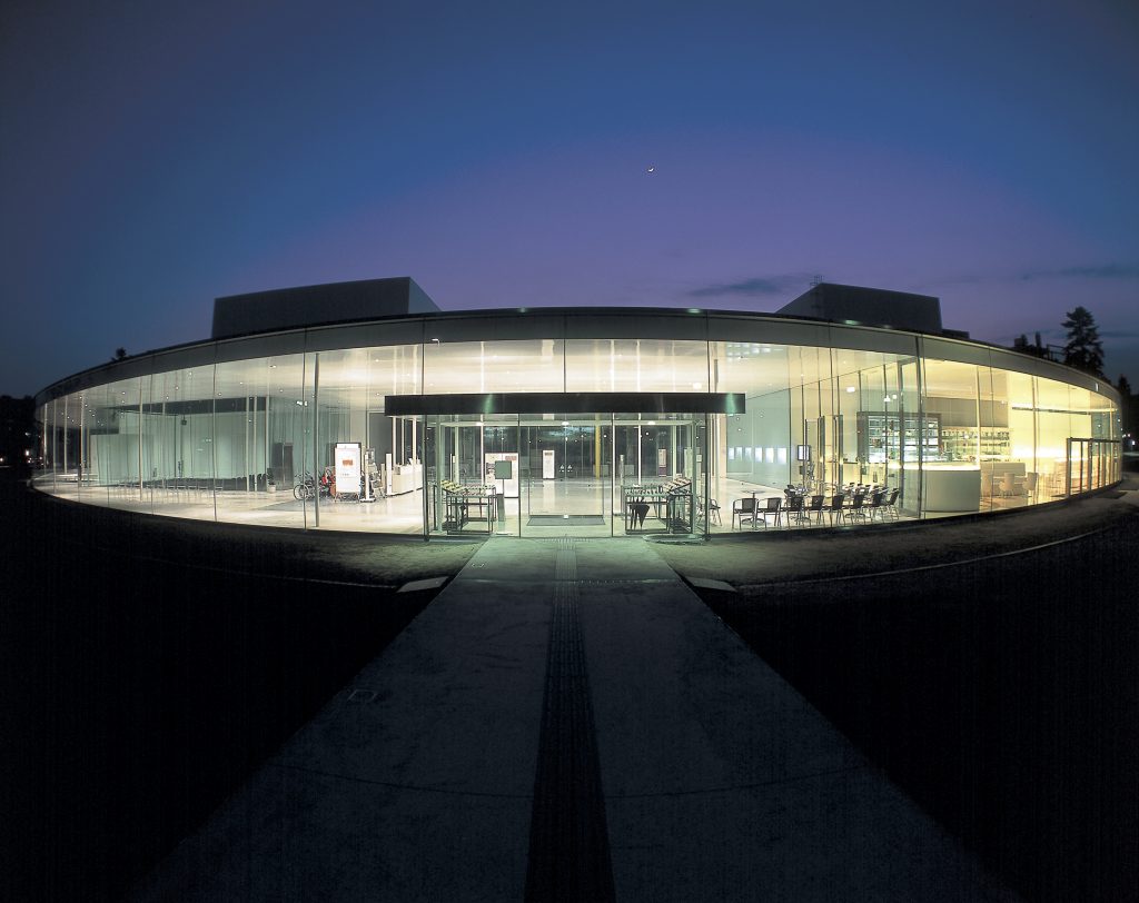 21st-Century-Museum-of-Contemporary-Art-kanazawa