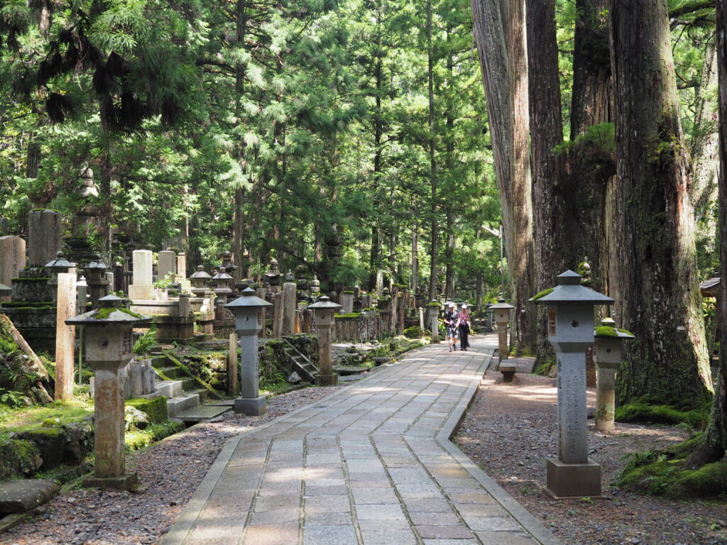 Mount-Koya-koyasan-Okunoin-Temple