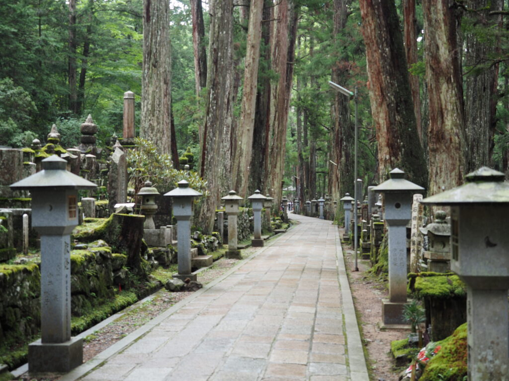 Mount-Koya-koyasan-Okunoin-Temple