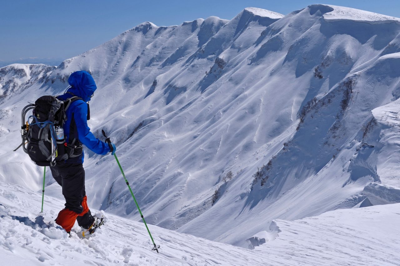 25 Best Outoor & Adventure Experiences in Japan SNOW MONKEY RESORTS