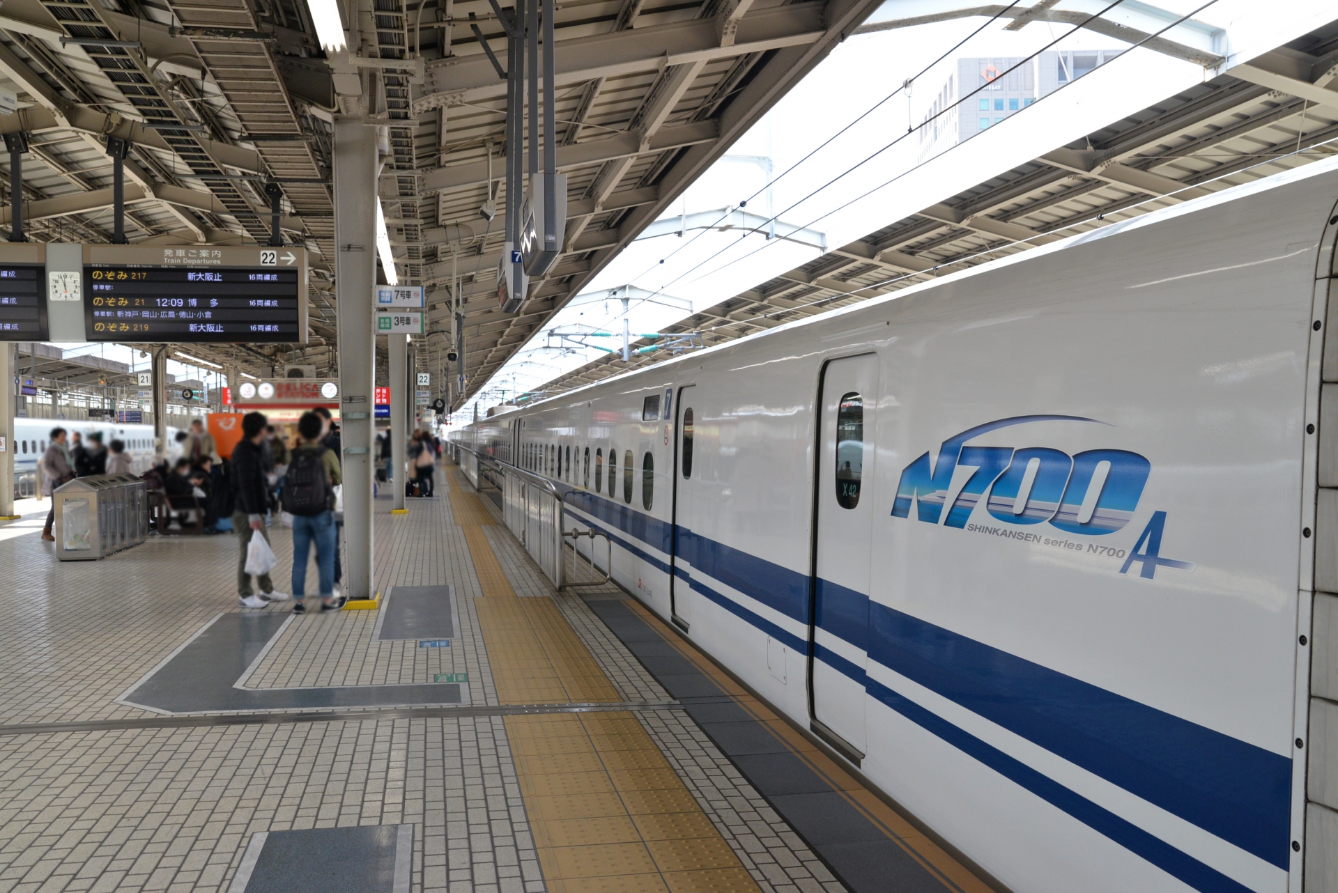 hokuriku-shinkansen