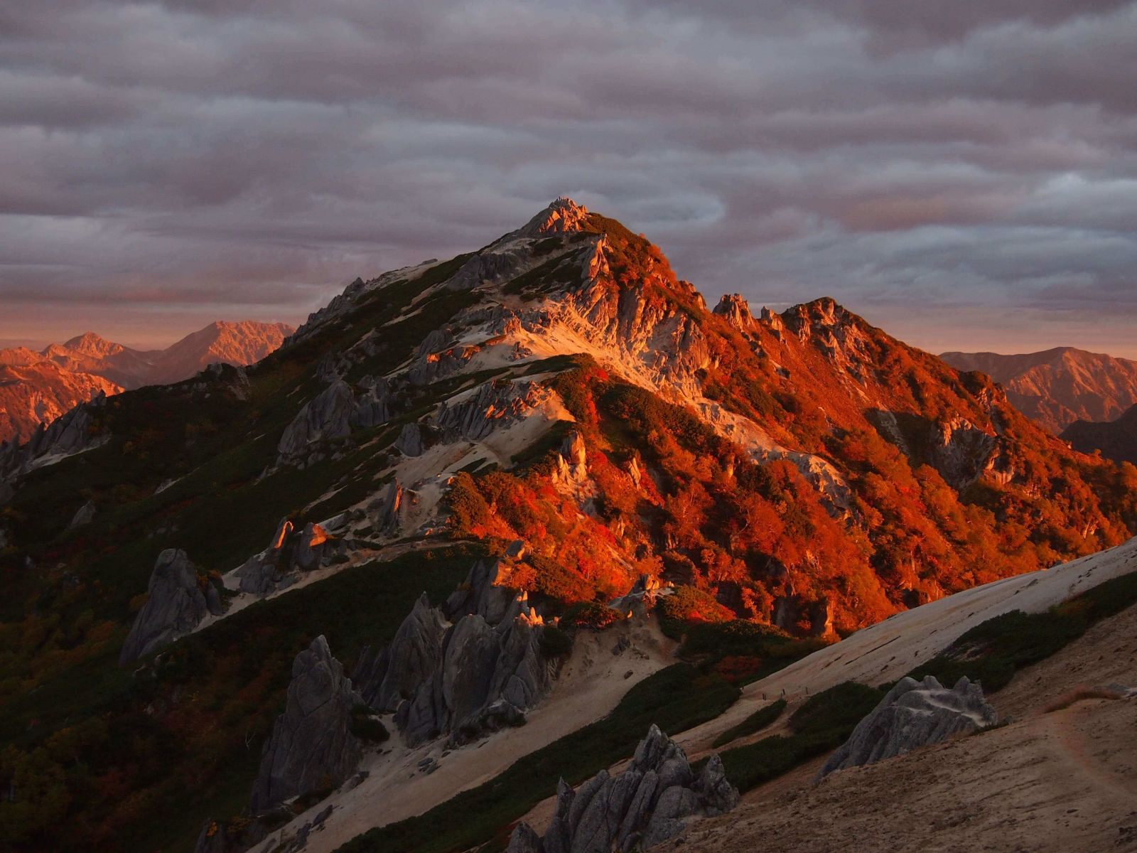 Hike Japan's North Alps Mountain Trails