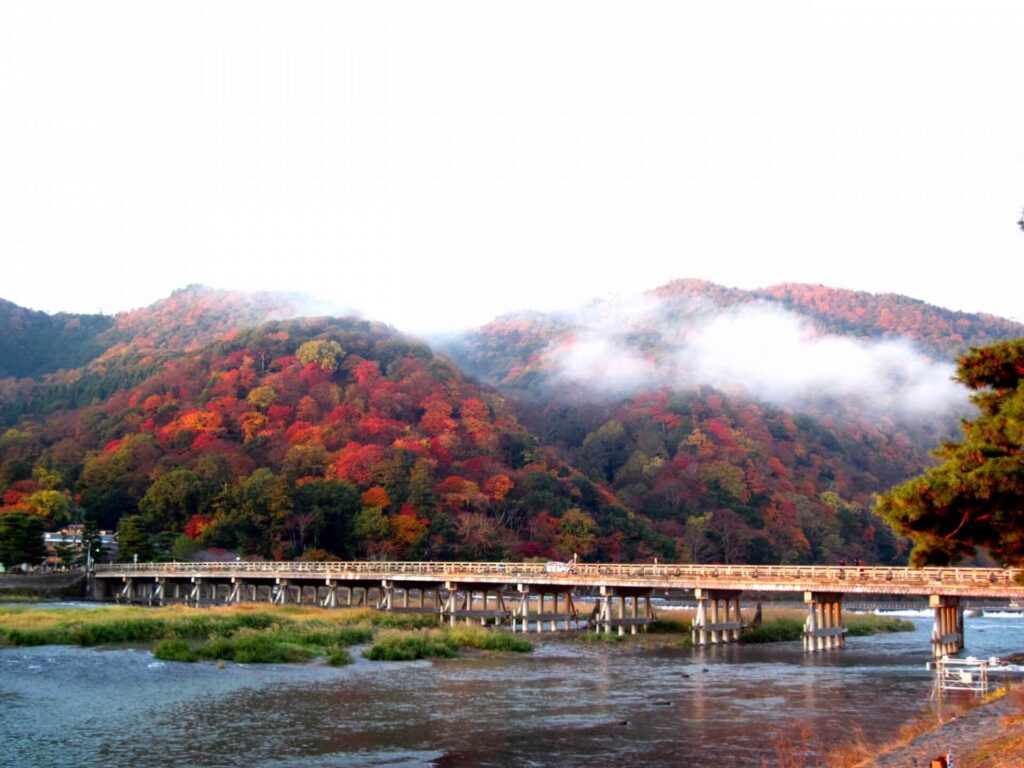 arashiyama-kyoto-autumn