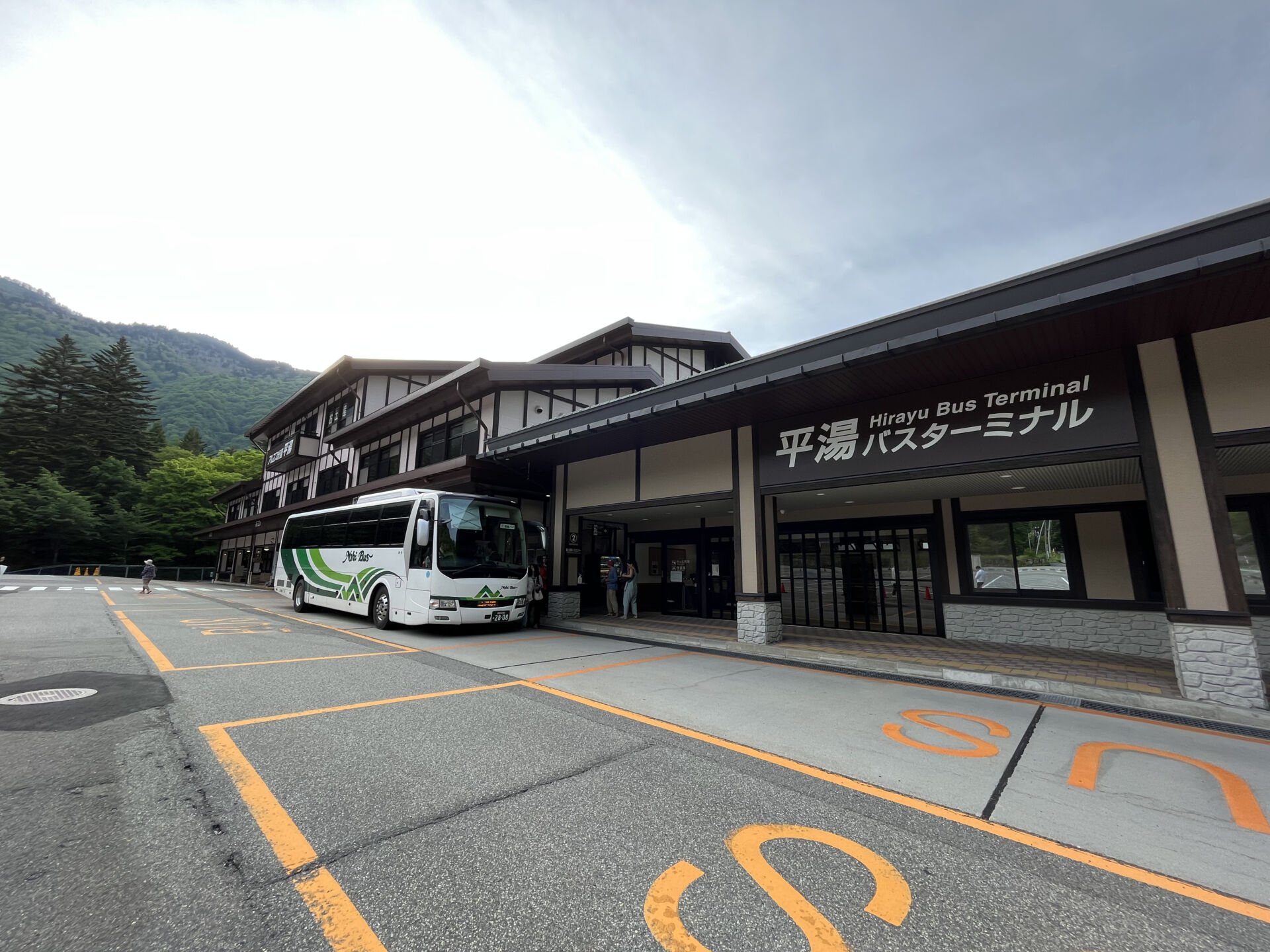 hirayu-onsen-bus-terminal