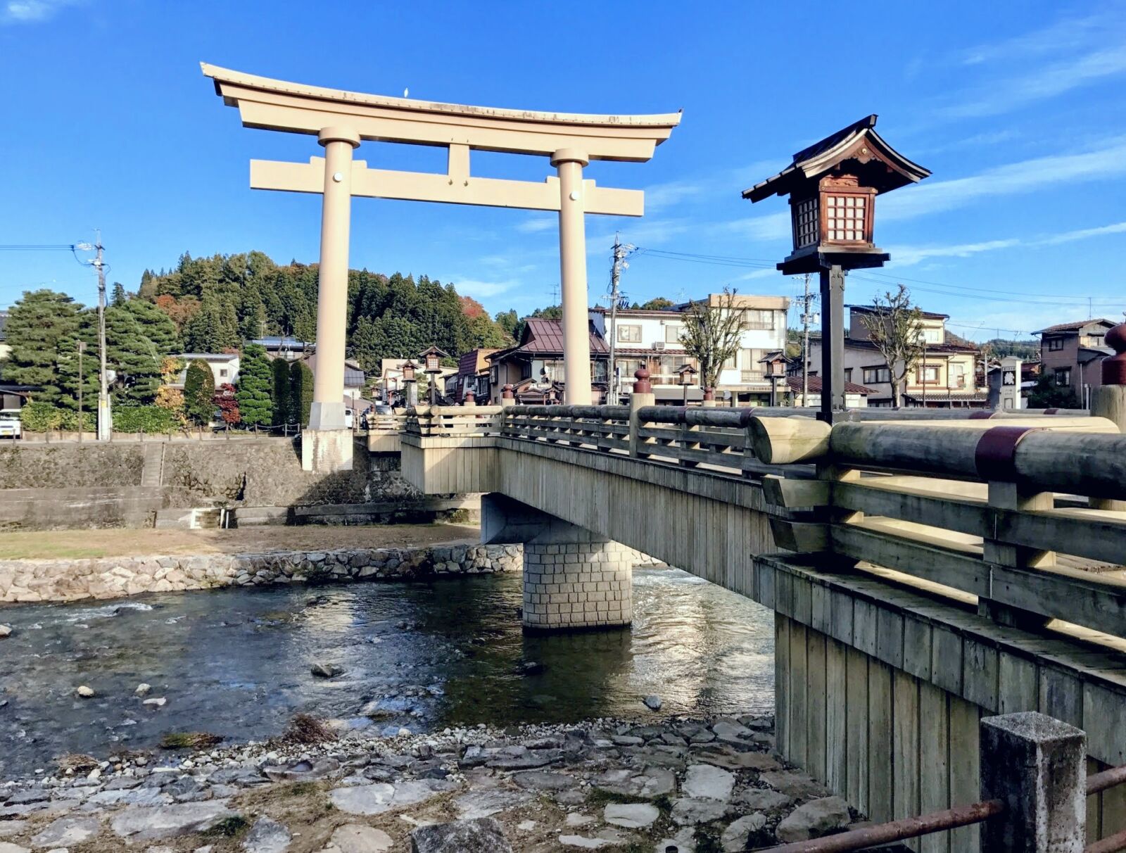 takayama-Hachimangu-Shrine-Otorii