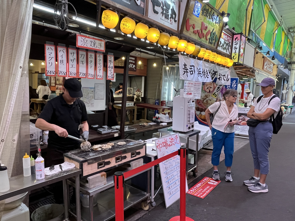 kanazawa-omicho-market-seafood