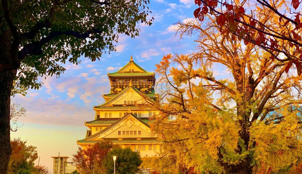 osaka-castle-fall