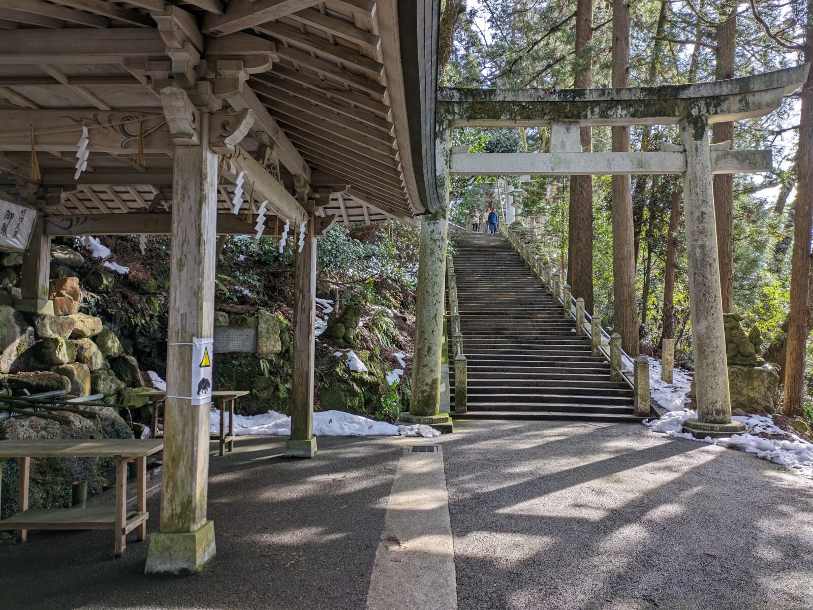 kanazawa-tsurugi-shirayamahime-shrine