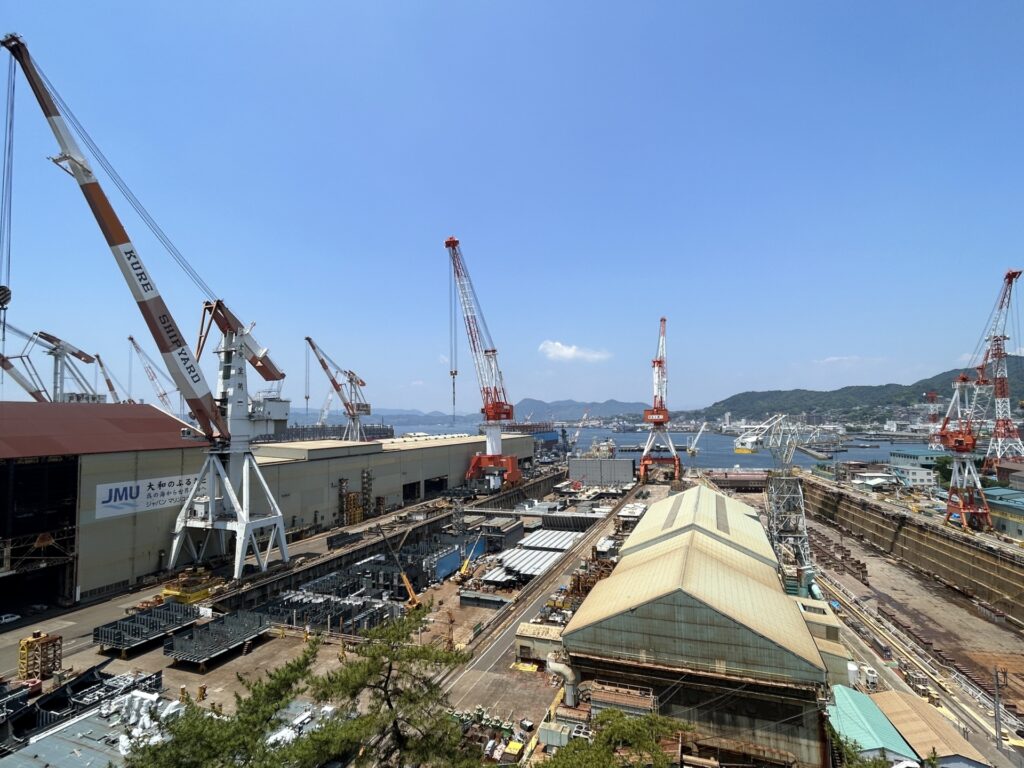 hiroshima-kure-hill-overlooking-histori-areas-shipyard