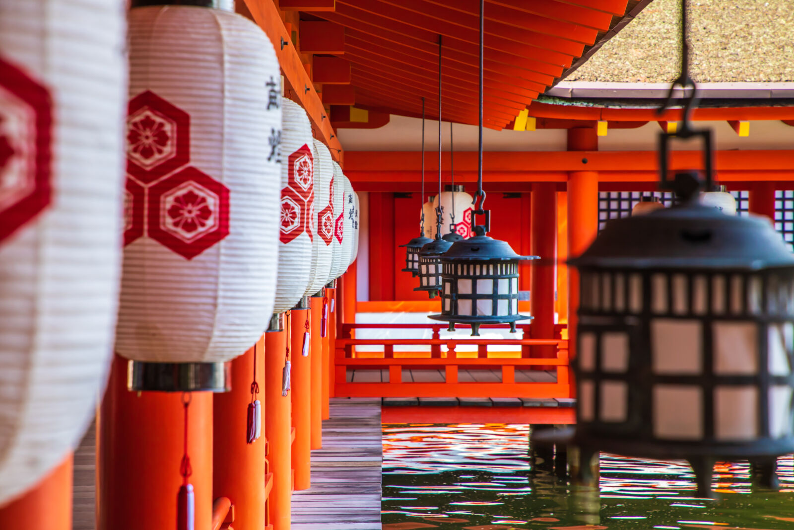Itsukushima Shrine - Snow Monkey Resorts