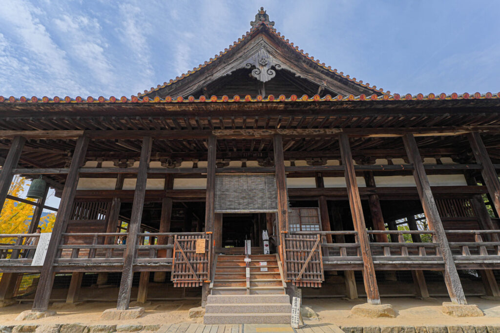 miyajima-senjokaku-pavilion