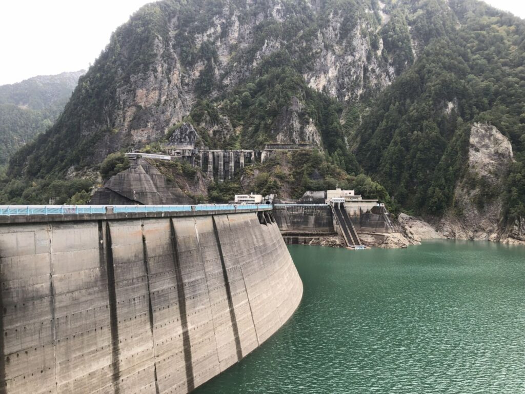 kurobe-dam