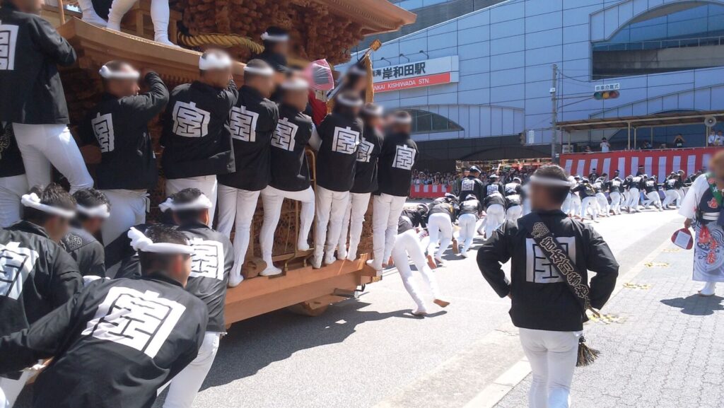 Kishiwada-danjiri-festival-osaka