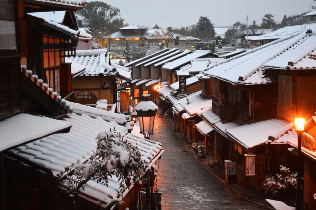 higashiyama-kyoto-winter