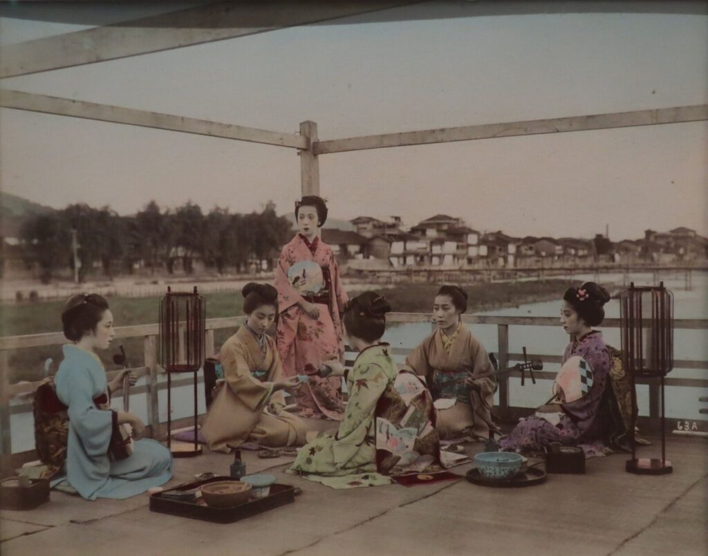 geisha-kyoto-maiko-pontocho-old