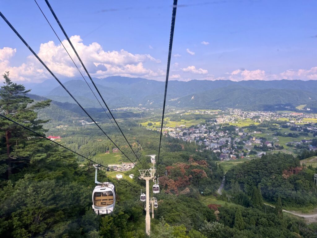 hakuba gondola adam