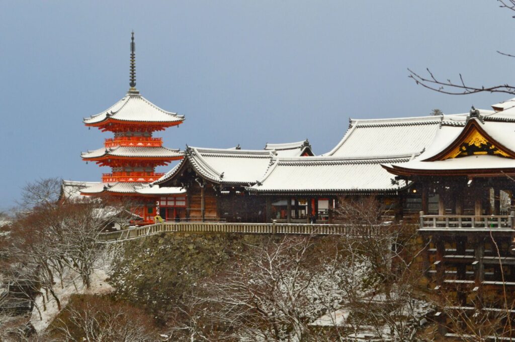 kiyomizu-dera-winter-kyoto