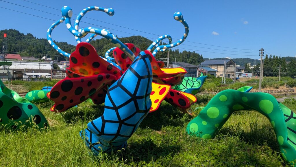 Yayoi Kusama at the Matsudai Nohbutai Art Field in Echigo Tsumari.