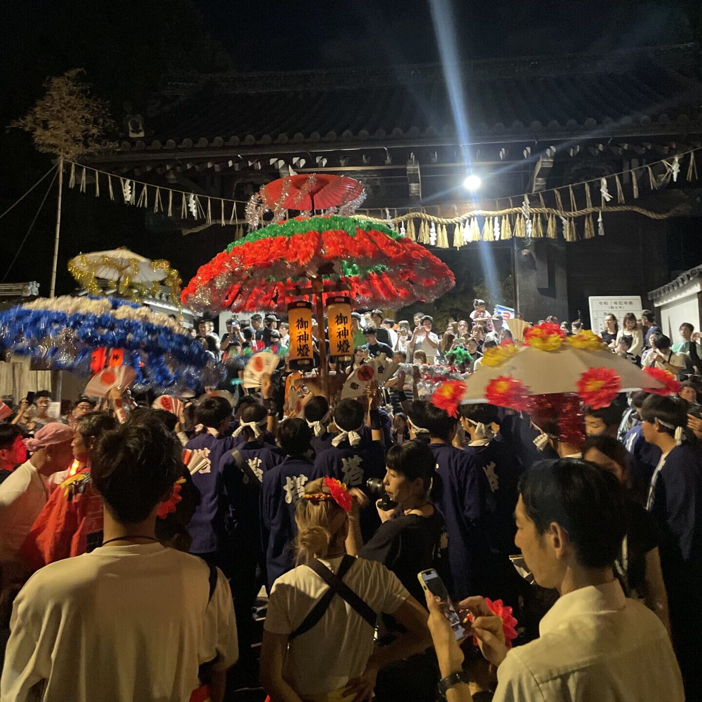 gokonomiya-umbrella-flower-festival
